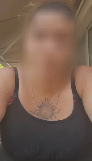 Amalie, 37