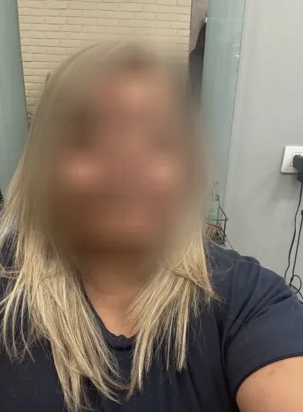 Andrea, 40
