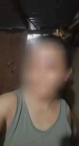Anna, 40