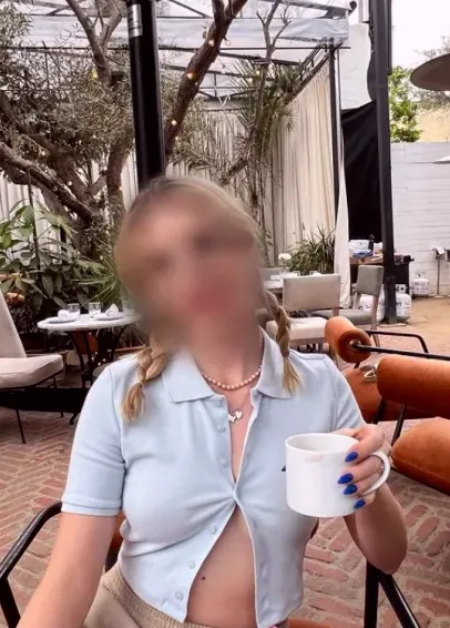 Ellen, 27