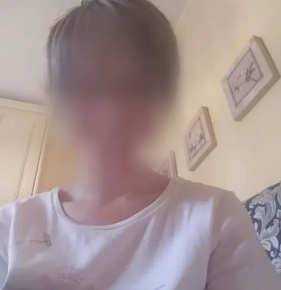 Ellen, 34