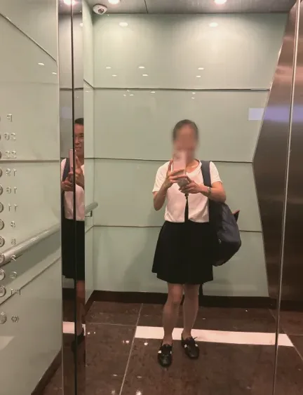 Helena, 39