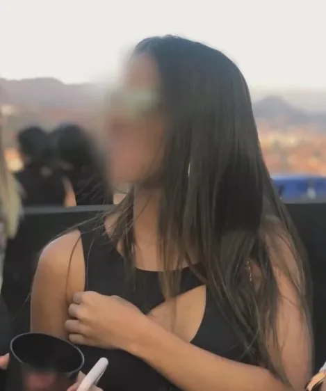 Jasmin, 23