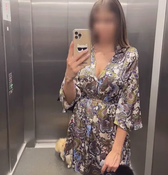 Nora, 25