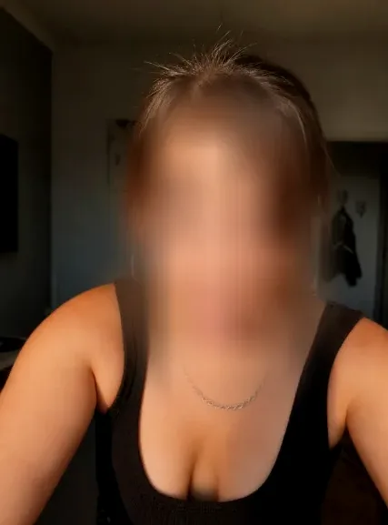 Winnie, 34